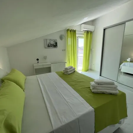 Tomi Apartmán Trogir