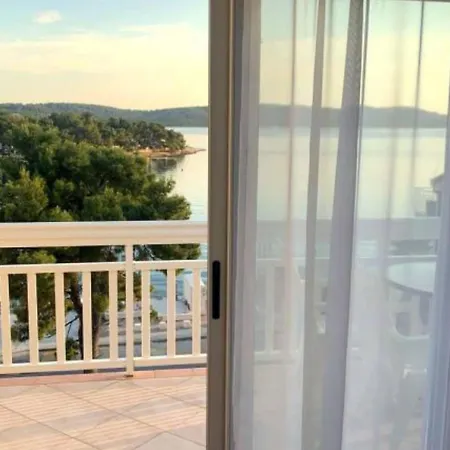 Tomi Apartmán Trogir
